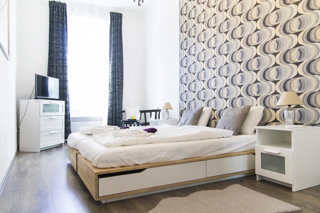 Bright 2Br&Ac Apt At Astoria Budapest Ngoại thất bức ảnh